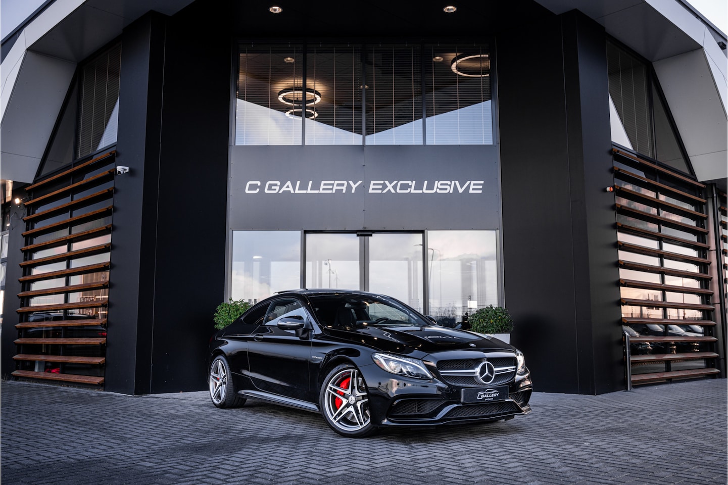 Mercedes-Benz C-klasse Coupé - AMG C63 S - NAP l Panorama l HUD l Mem. l Burmester l Kuipst. - AutoWereld.nl