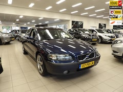 Volvo S60 - 2.4 Edition MET VOLLEDIGE ONDERHOUDHISTORY AANWEZIG EN IN NETTE STAAT INCL AFLEVERING EN A