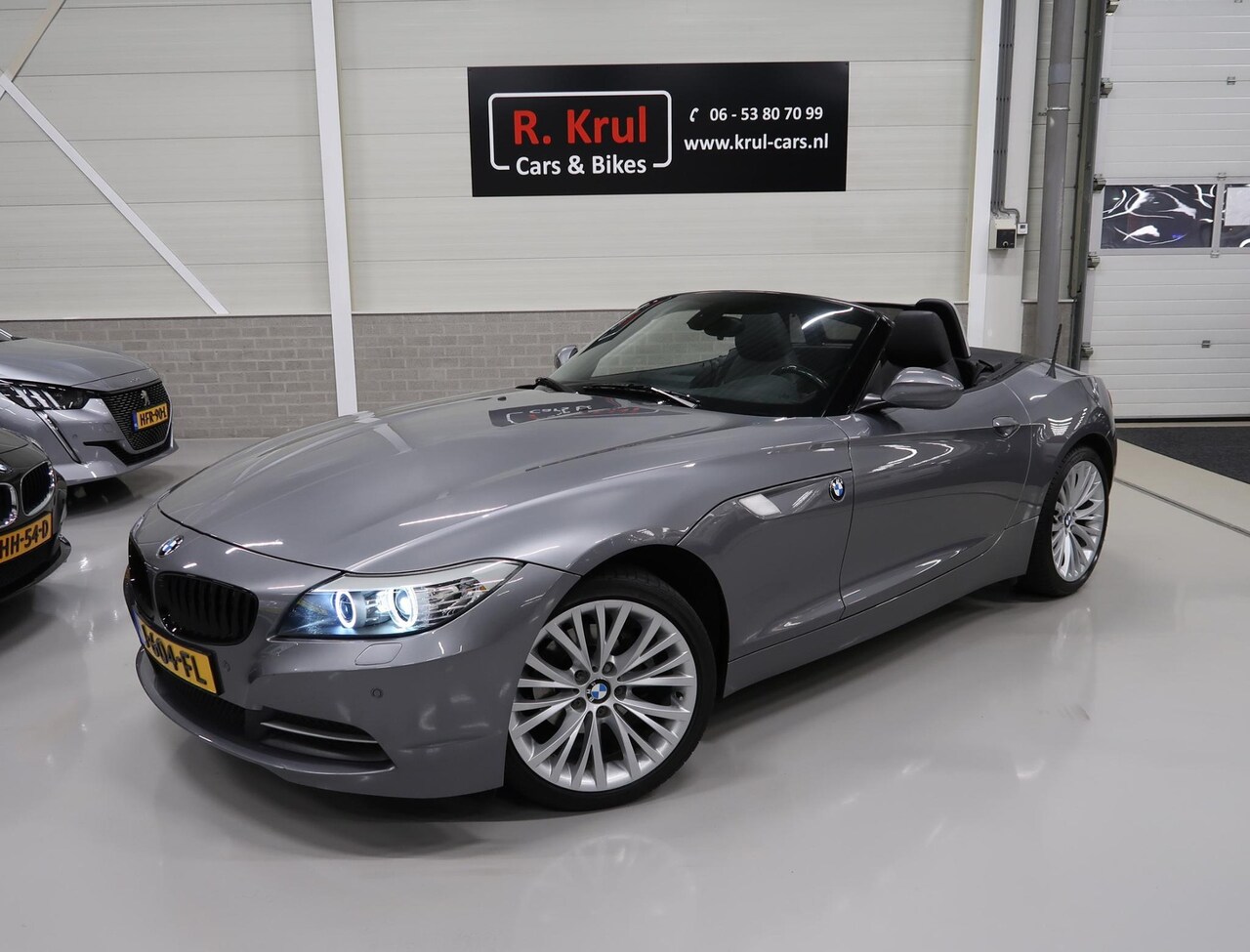 BMW Z4 Roadster - sDrive20i Leer Navigatie Airco Cruisecontrol Sportvelgen 18 inch Zeer nette staat Boekjes - AutoWereld.nl