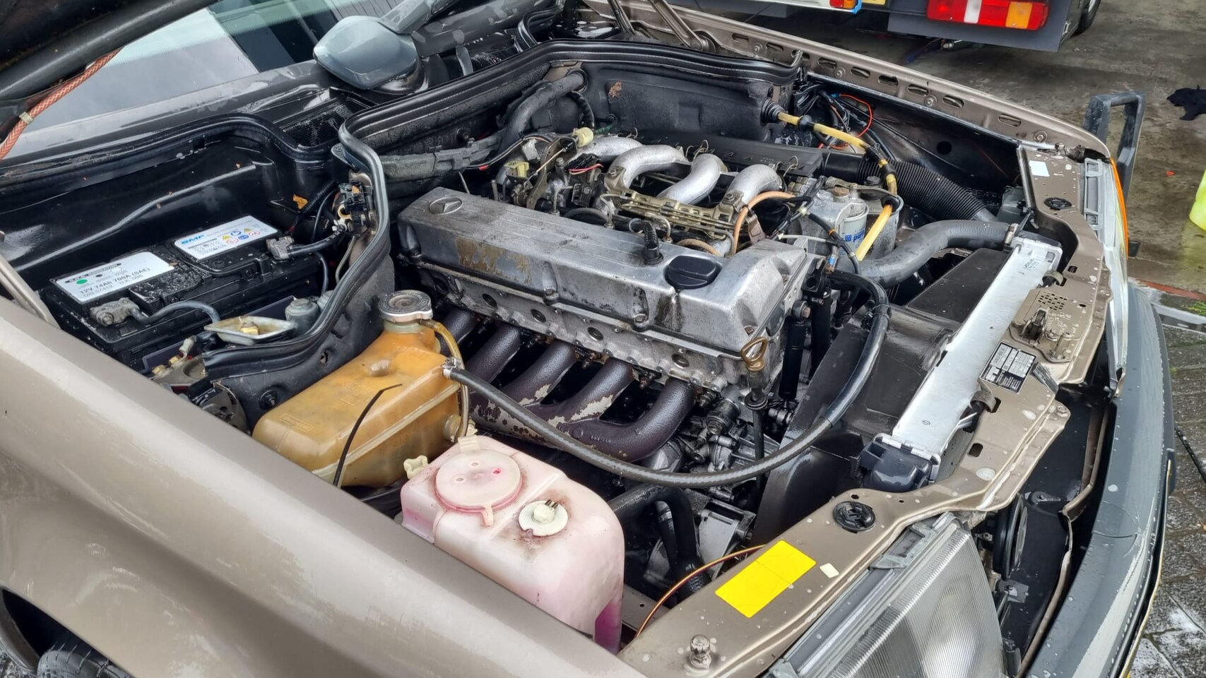 Mercedes-Benz 200-500 (W124) - 250 D