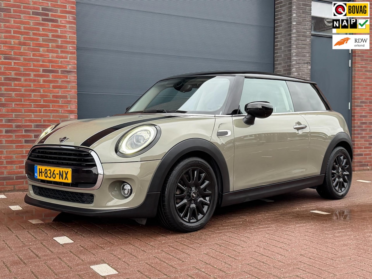 MINI Cooper - 1.5 Pepper | CLIMA | NAVI | CARPLAY | LED | UNION JACK ACHTERLICHTEN - AutoWereld.nl