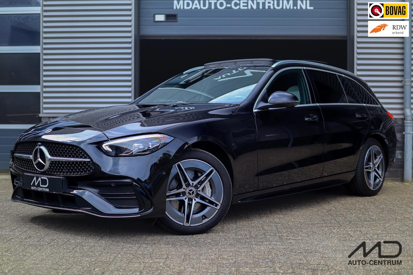 Mercedes-Benz C-klasse Estate - 300 e AMG | Pano | 360 | Sfeer - AutoWereld.nl