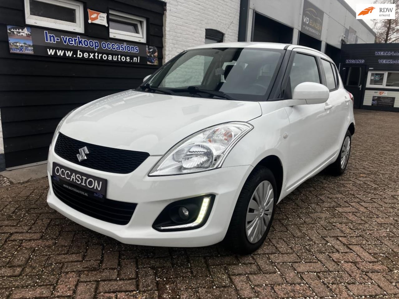Suzuki Swift - 5 DEURS 1.2 COMFORT 4X4 CRUISE CONTROL TREKHAAK STOELVERW. 6 mnd GARANTIE + grote beurt + - AutoWereld.nl