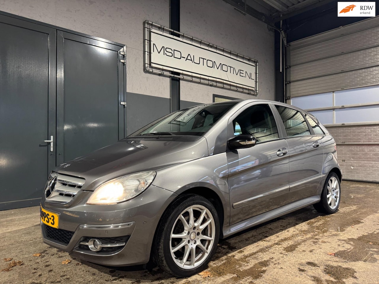 Mercedes-Benz B-klasse - 180 Business Class Automaat Leer - AutoWereld.nl