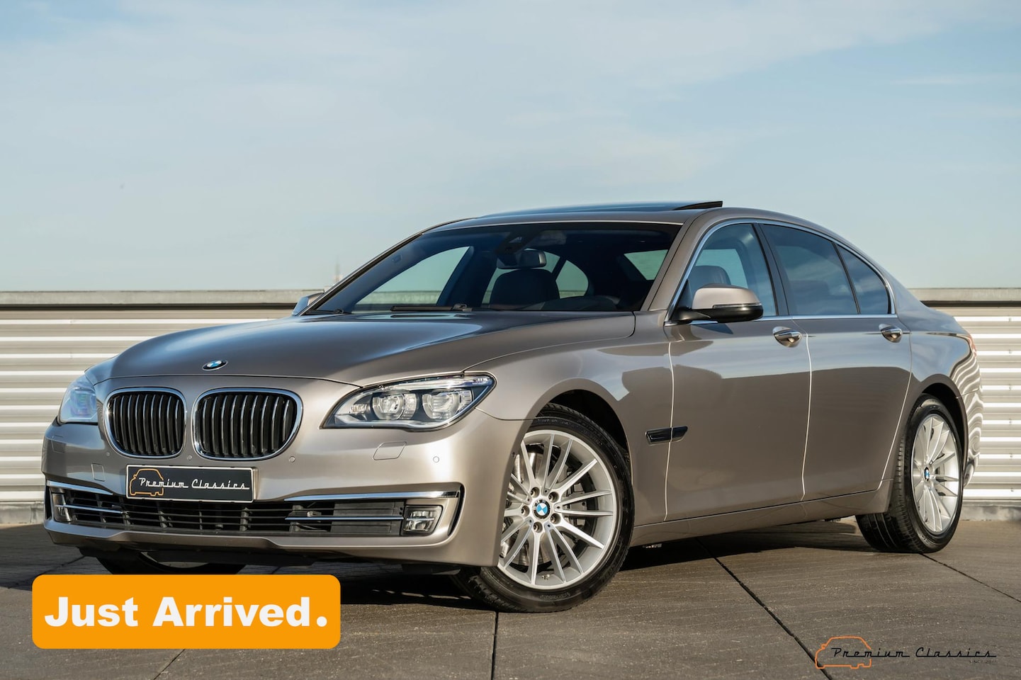 BMW 7-serie - 750d xDrive High Executive F01 | 99.000KM | Individual | Sunroof | 1st Owner | 1st Paint - AutoWereld.nl