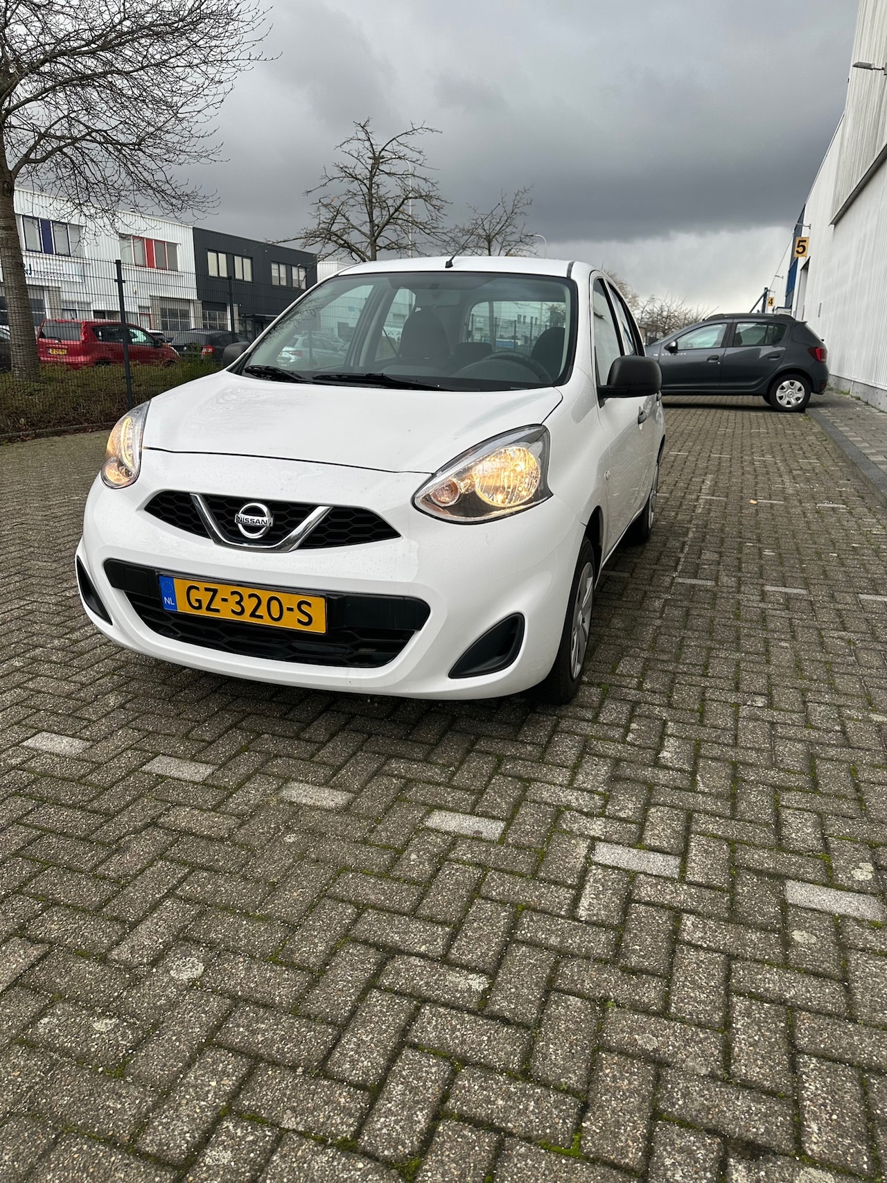 Nissan Micra - 1.2 Visia Pack Eerst eigenaar - AutoWereld.nl