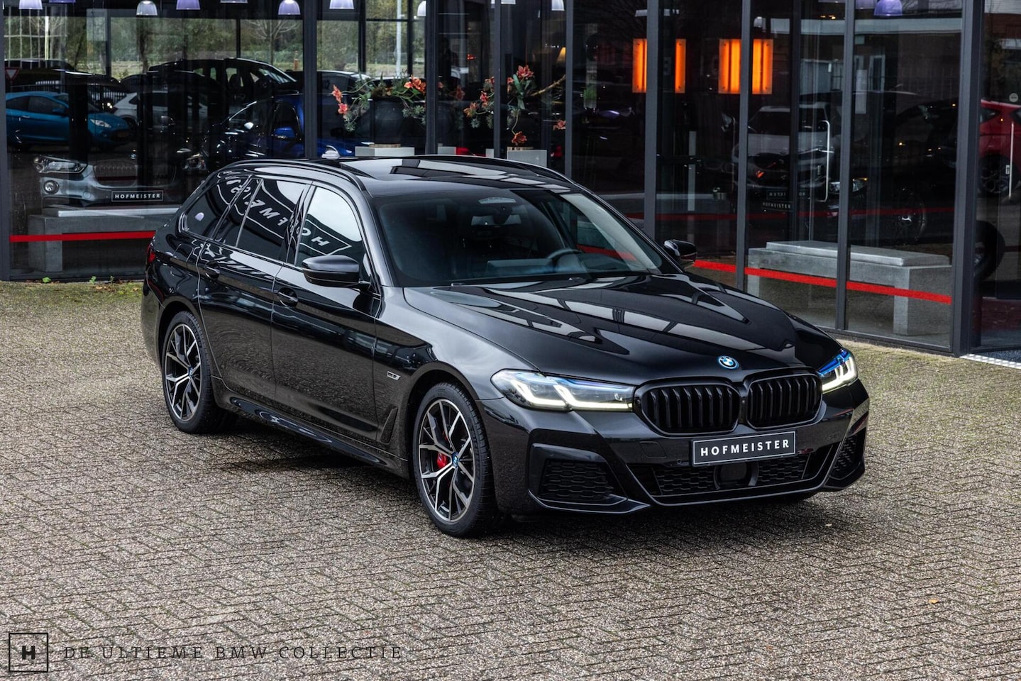 BMW 5-serie Touring - 530e xDrive M-Sport | M-Stoelen | Trekhaak | BTW - AutoWereld.nl