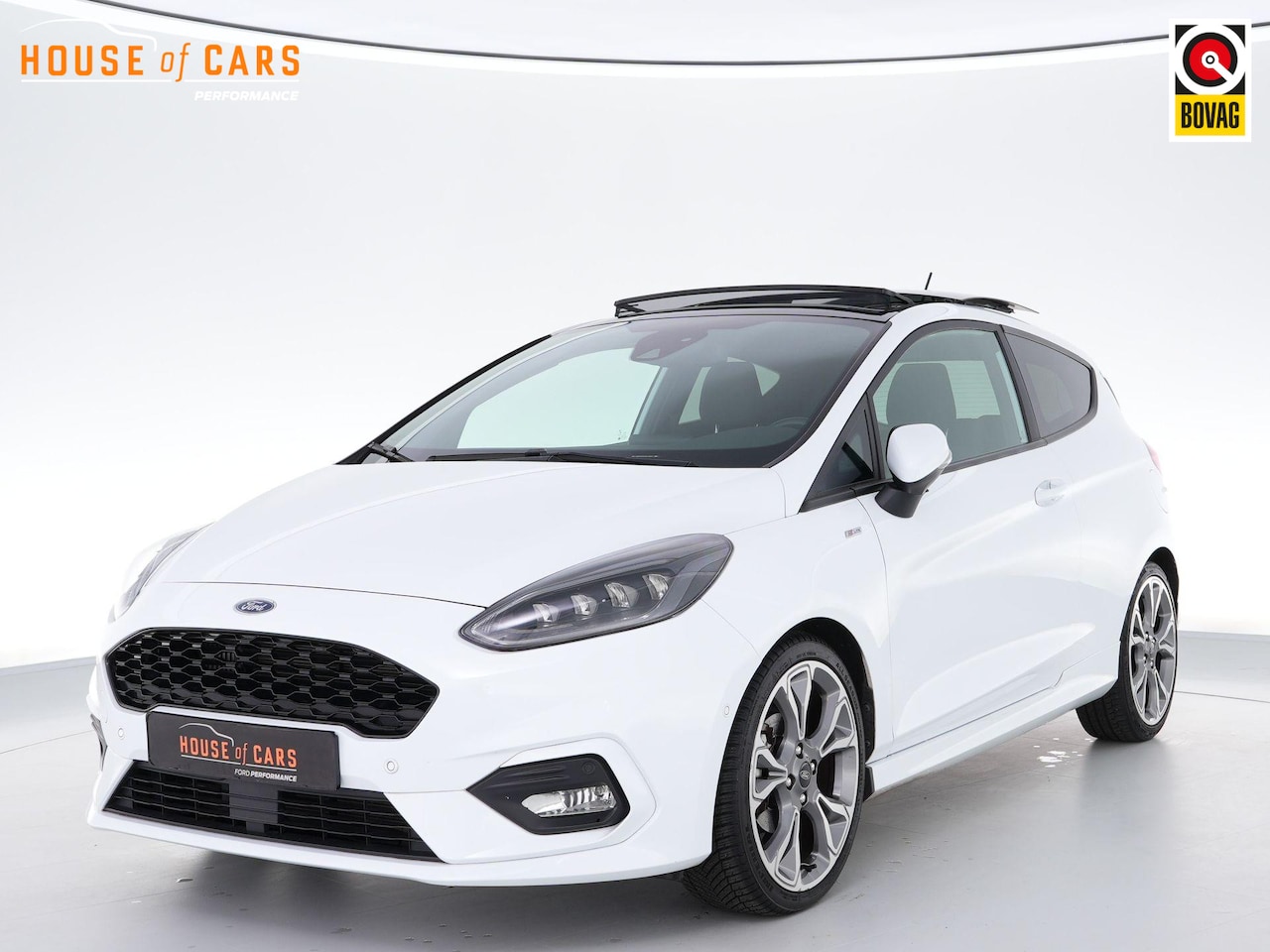 Ford Fiesta - ST-Line 1.0 125pk AUTOMAAT |panoramadak|LED-koplampen|18" lichtmetalen wielen|Apple Carpla - AutoWereld.nl
