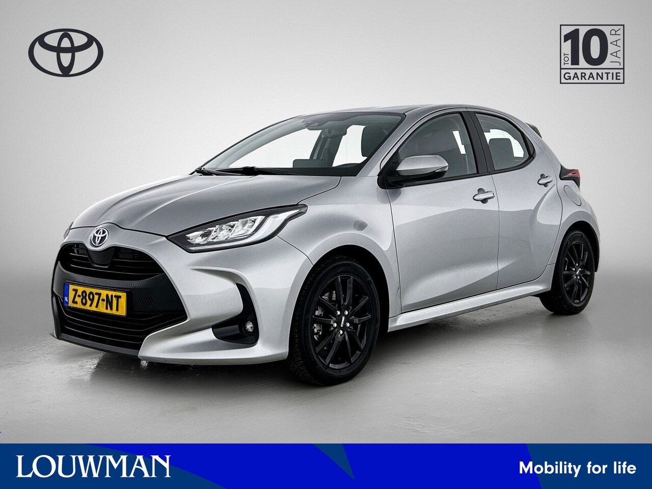 Toyota Yaris - 1.5 Hybrid Dynamic | Stoelverwarming | Head up Display | LM Velgen | Apple Carplay / Andro - AutoWereld.nl