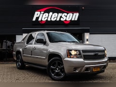 Chevrolet Avalanche - USA 5.3 V8 4WD LTZ YOUNGTIMER NAP PANO