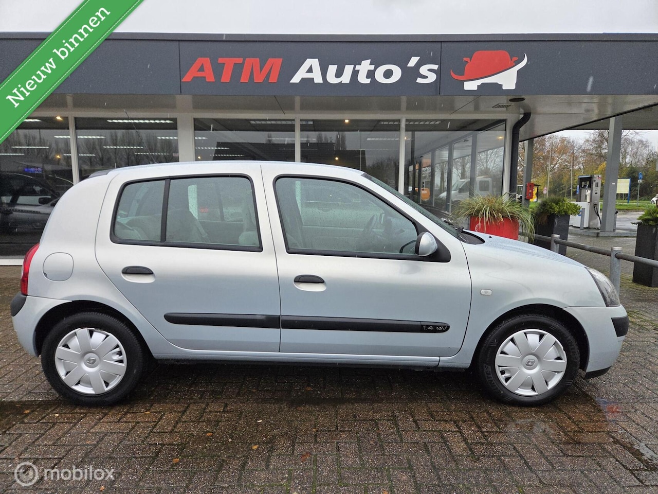 Renault Clio - 1.4-16V Privilège Comfort 5drs Automaat KM NAP - AutoWereld.nl