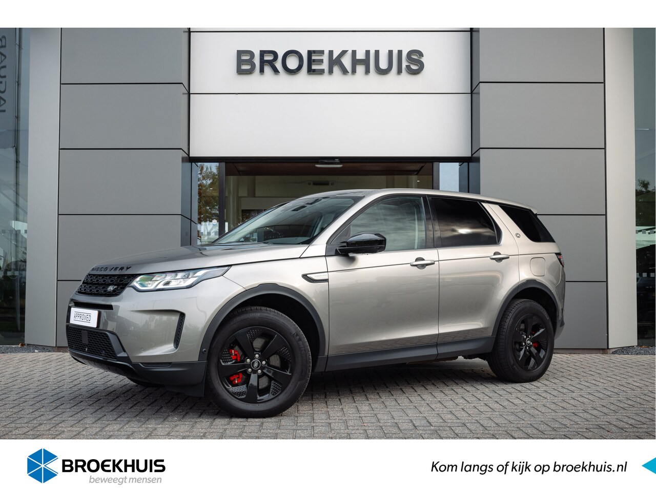 Land Rover Discovery Sport - P300e PHEV AWD AUT | Black Pack | Afneembare trekhaak | Panoramadak | 360gr Camera | - AutoWereld.nl