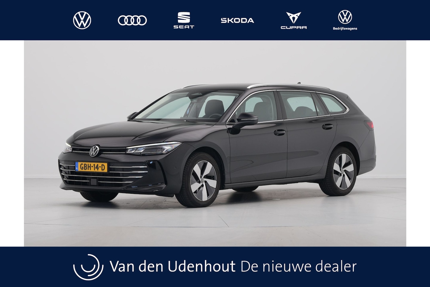 Volkswagen Passat Variant - 1.5 eTSI 150pk Business Trekhaak Navigatie Camera Side Assist Acc - AutoWereld.nl