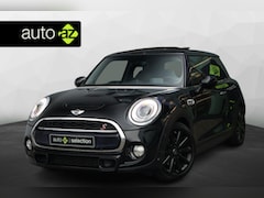 MINI Cooper S - 2.0 Chili Serious Business / Panorama / Harman Kardon