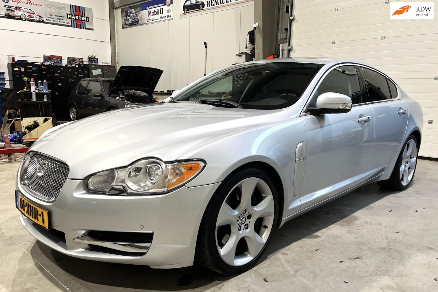 Jaguar XF - 4.2 SV8 Supercharged, stoelverw/vent,20inch, cruise,clima enz - AutoWereld.nl