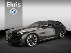 BMW i5 Touring - M60 xDrive | M-Sportpakket | LED | Leder | HUD | Panoramadak | Trekhaak | Active cruise |