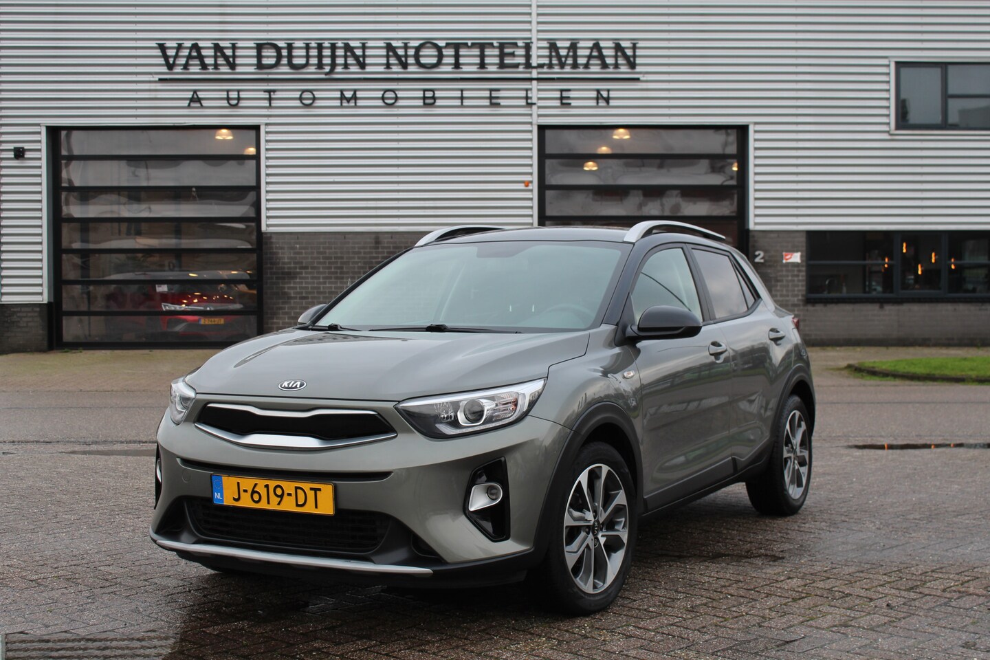 Kia Stonic - 1.0 T-GDi Sports Edition / Carplay / Camera / N.A.P. - AutoWereld.nl