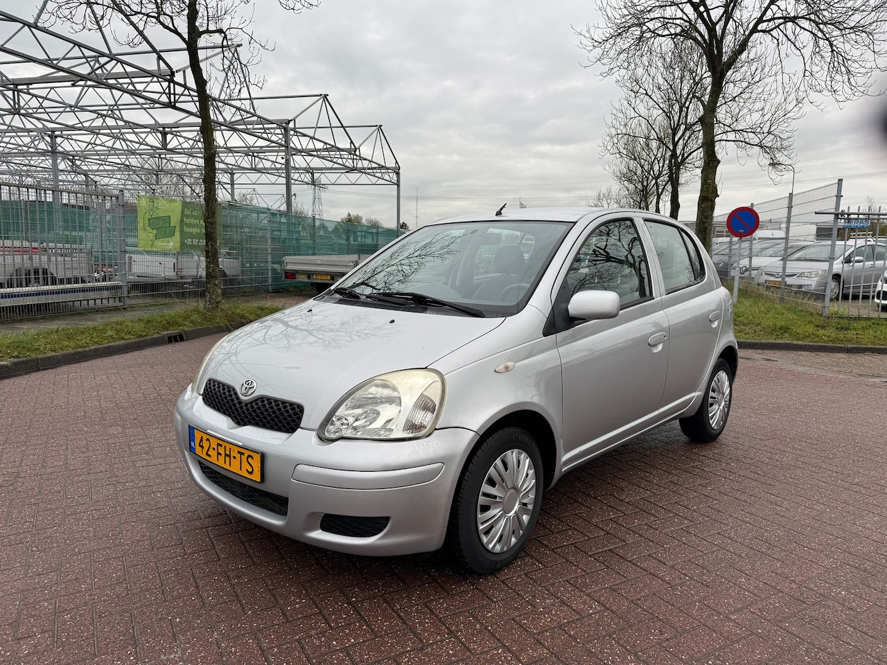 Toyota Yaris - 1.3-16V VVT-i Sol 1.3-16V VVT-i Sol - AutoWereld.nl