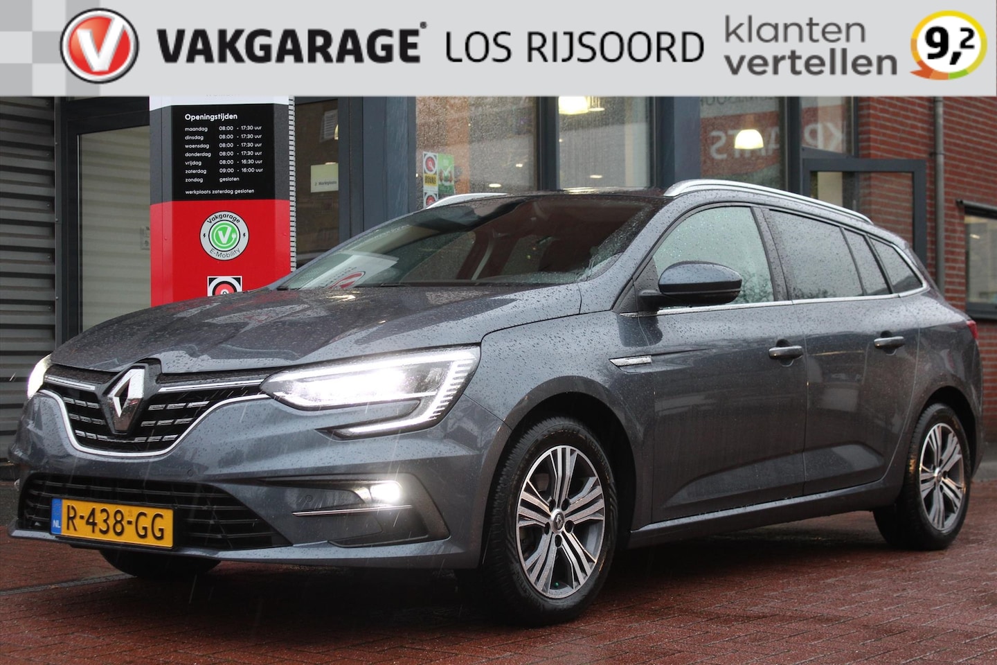 Renault Mégane Estate - 1.0 TCe *Intens* | All-Seasons | Trekhaak | Vol-Led | Half-Leder | Carplay | Navigatie | C - AutoWereld.nl