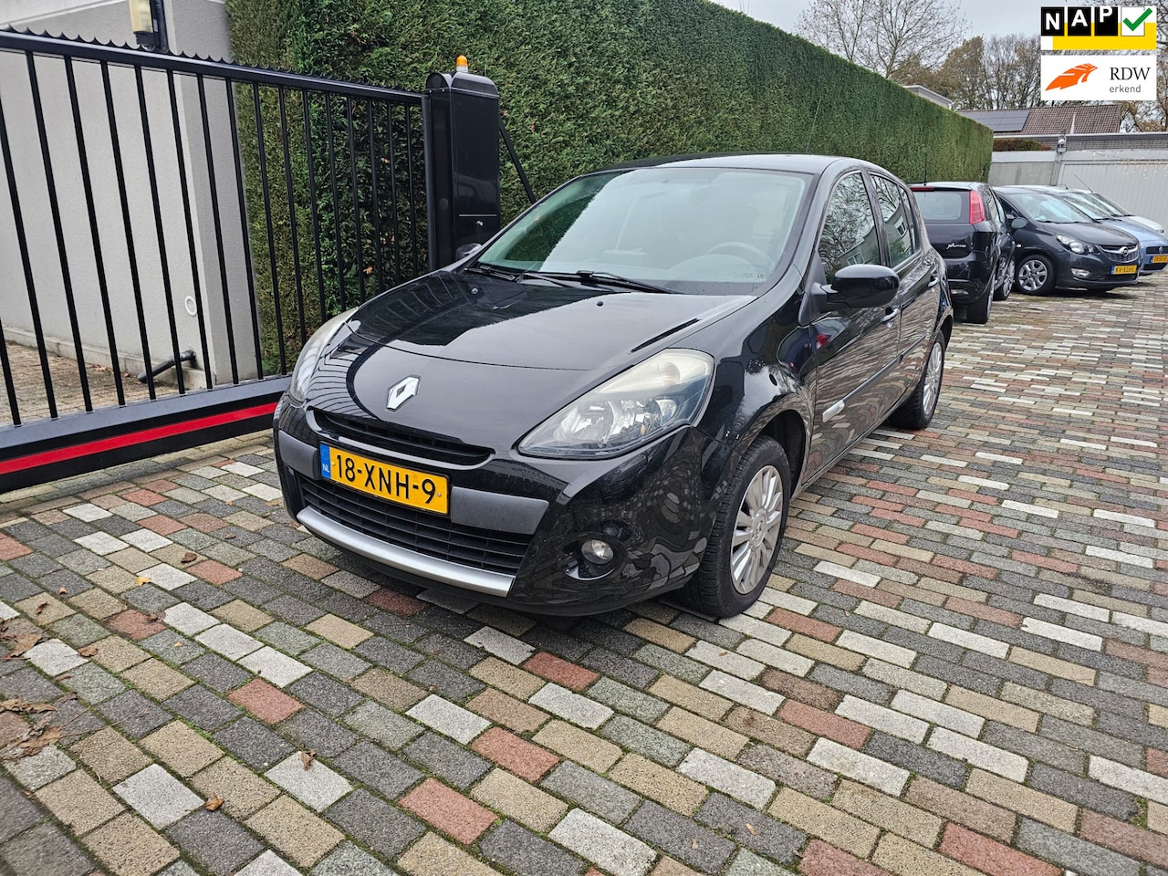 Renault Clio - 1.2 Collection 2012 Cruise Airco Navi 5 Drs - AutoWereld.nl