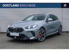 BMW 1-serie - 120 M Sport Automaat / Panoramadak / Sportstoelen / Achteruitrijcamera / M Adaptief onders