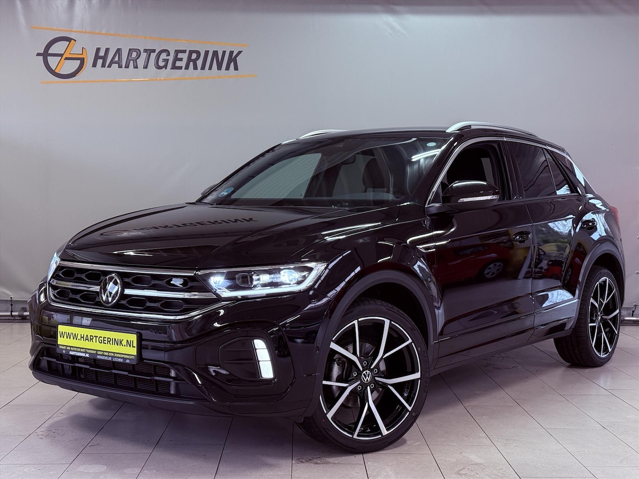 Volkswagen T-Roc - 1.5 TSI 150pk 7-DSG R-Line* Navi / PDC / A-Cruise / Winterpakket / Trekhaak. - AutoWereld.nl