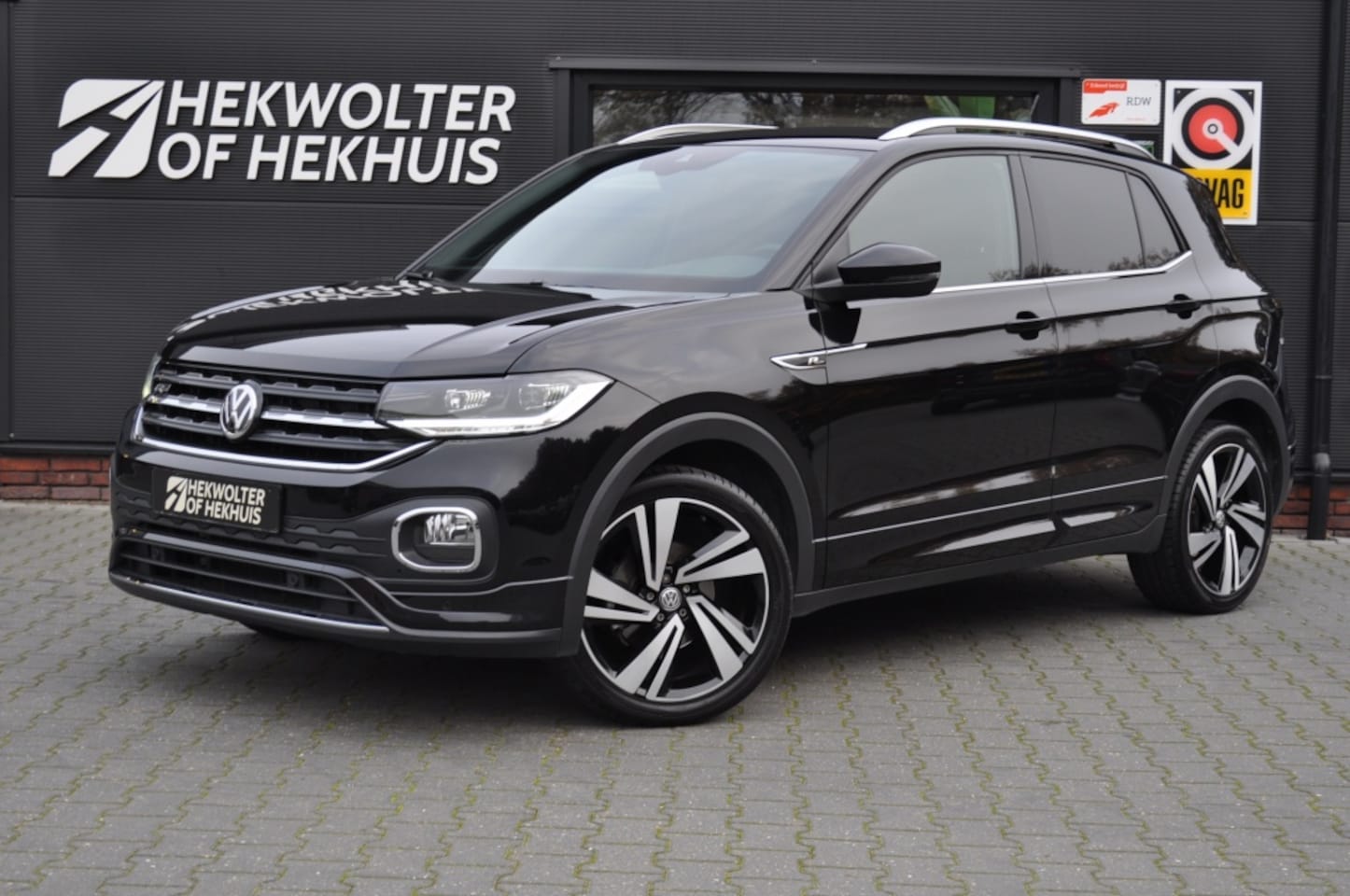 Volkswagen T-Cross - 1.0 TSI 2x R-Line DSG 116 PK | LED | ACC | Stoelverwarming - AutoWereld.nl