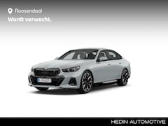 BMW i5 - eDrive40 M Sport Edition 84 kWh M Sport Pro | Comfort Pack | Innovation Pack | Travel Pack