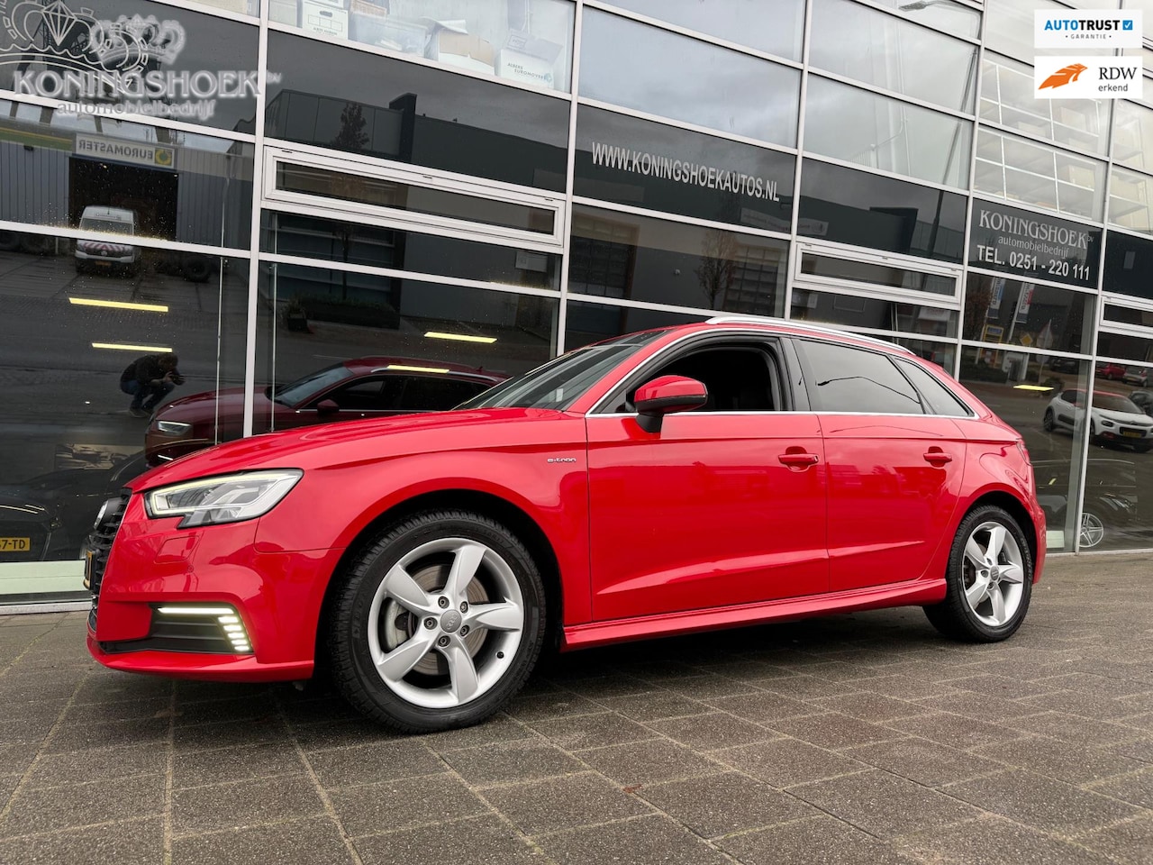 Audi A3 Sportback - 1.4 e-tron Sport Pro Line plus 1.4 e-tron Sport Pro Line plus - AutoWereld.nl