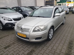 Toyota Avensis Wagon - Avensis Wagon 2.0 D-4D-F Terra-AIRCO