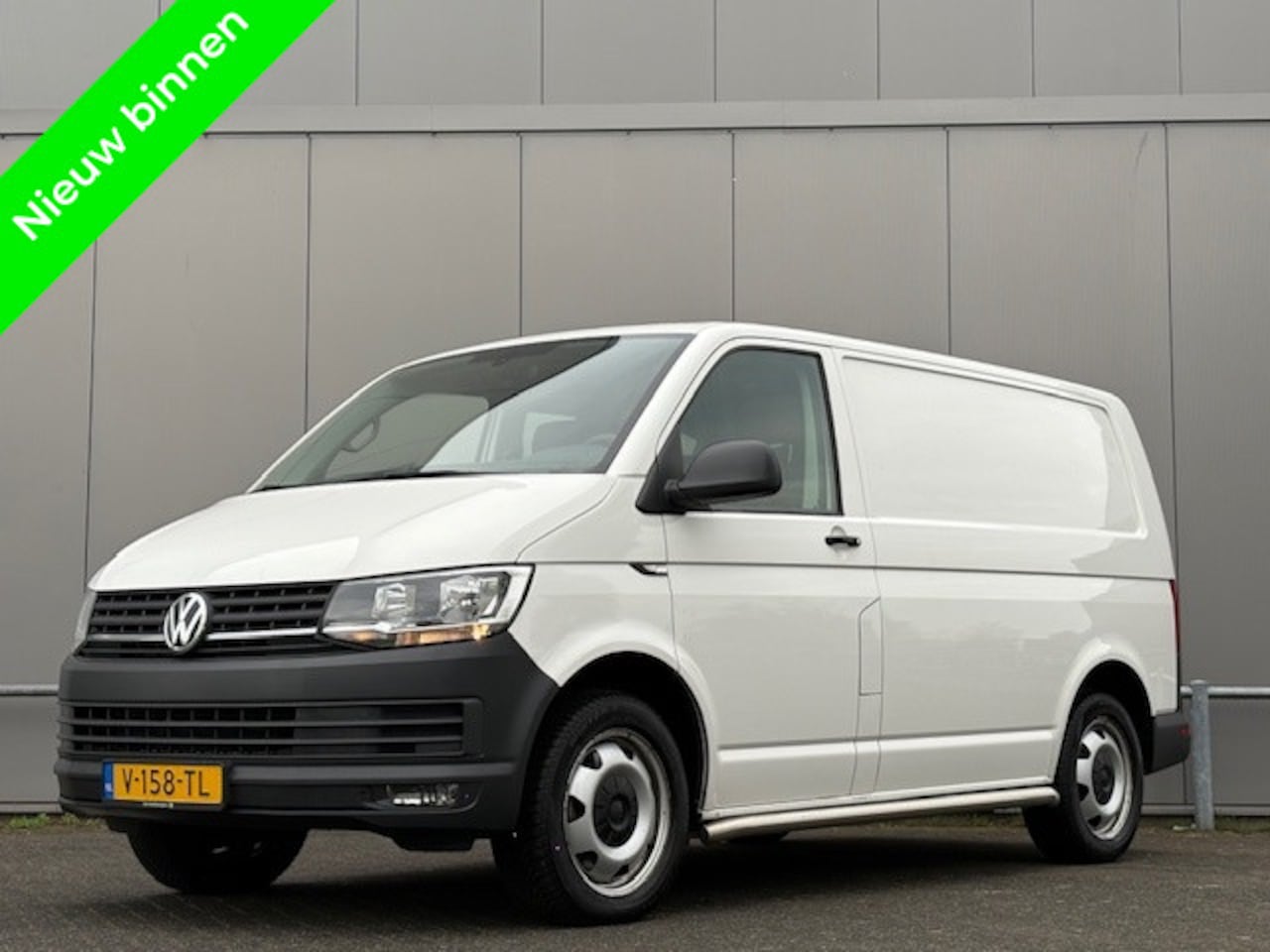 Volkswagen Transporter - 2.0 BENZINE - automaat - Apple CarPlay - airco - Navi - nap! - AutoWereld.nl