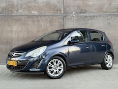 Opel Corsa - 1.4-16V Cosmo | Climate control | APK 11-2026 | Winterpakket