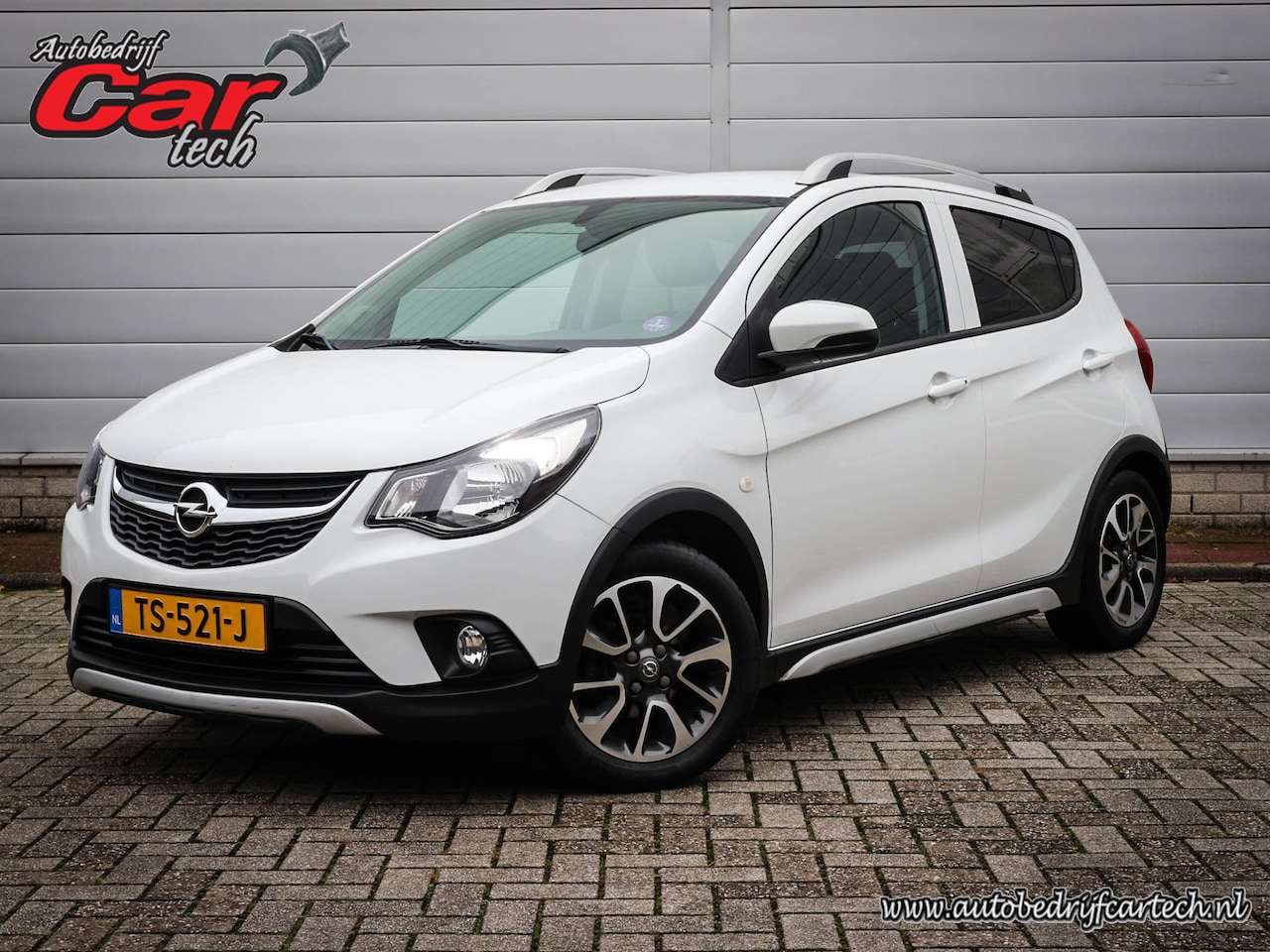 Opel Karl - 1.0 Rocks Online Edition | Airco | Navi | Cruise | Trekhaak | Lichtmetaal | Dakrail | - AutoWereld.nl