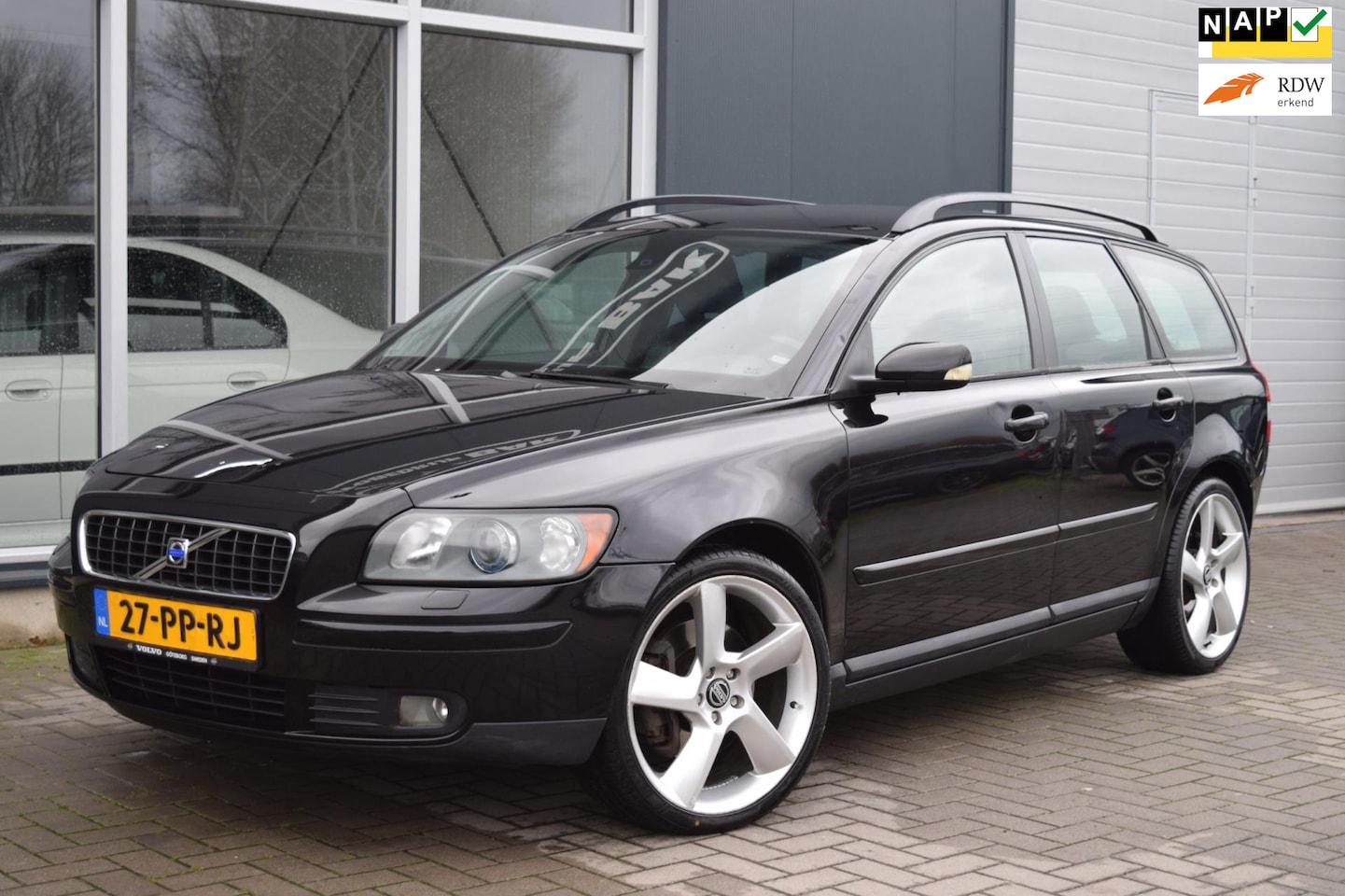 Volvo V50 - 2.5 T5 Summum | Automaat | Xenon | APK 10-2026 ! - AutoWereld.nl