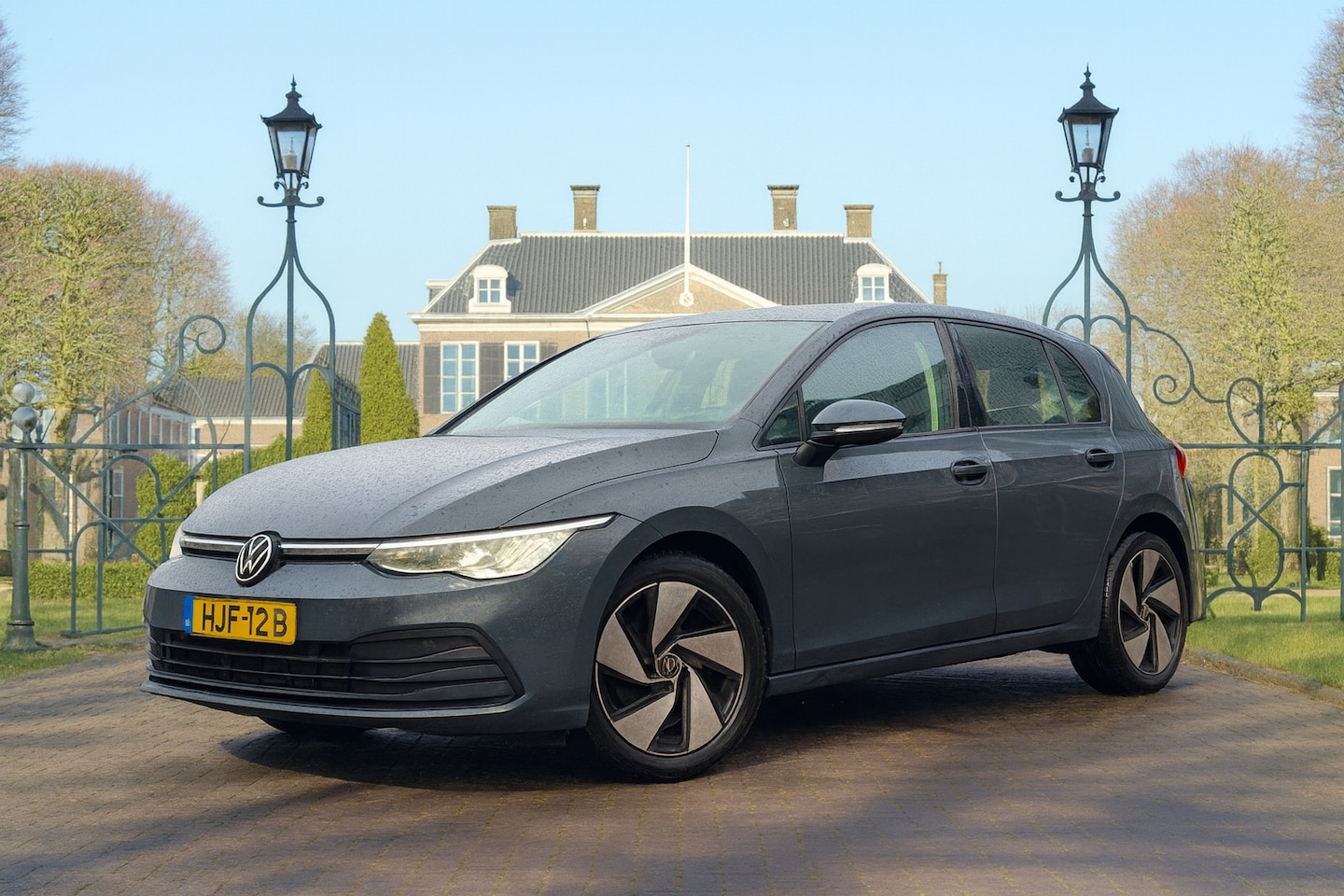 Volkswagen Golf - 1.0 TSI LIFE BUSINESS | DEALER OH! | CAMERA | NAVI | 18" LMV | APPLE CARPLAY & ANDROID AUT - AutoWereld.nl