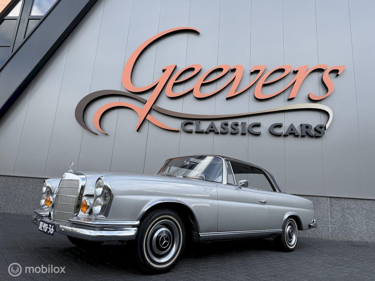 Mercedes-Benz 250 - 250SE handgeschakeld schuifdak Coupe - AutoWereld.nl
