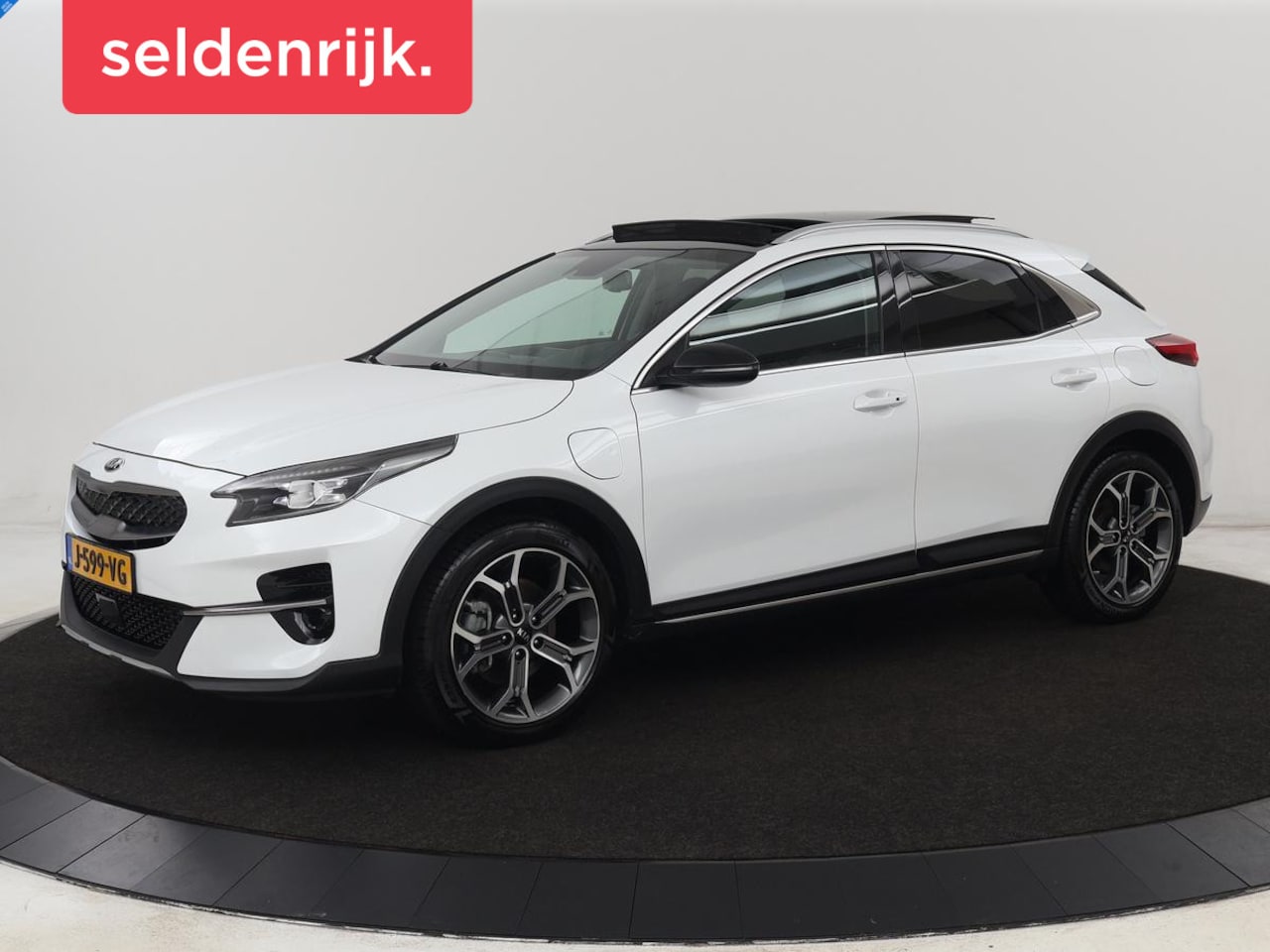 Kia XCeed - 1.6 GDi PHEV ExecutiveLine | Panoramadak | Stoelventilatie | Leder | Adaptive cruise | Cam - AutoWereld.nl