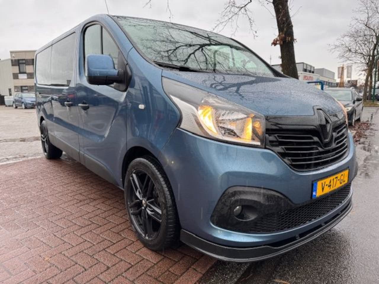 Renault Trafic - 1.6 dCi T29 125pk L2 H1 Dubbel Cabine Comfort Edition 2 Schuifdeuren,Airco,Navigatie - AutoWereld.nl