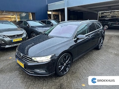 Volkswagen Passat Variant - 1.5 TSI Business | Achterbank in delen neerklapbaar | Achteruitrijcamera | Apple Carplay/A