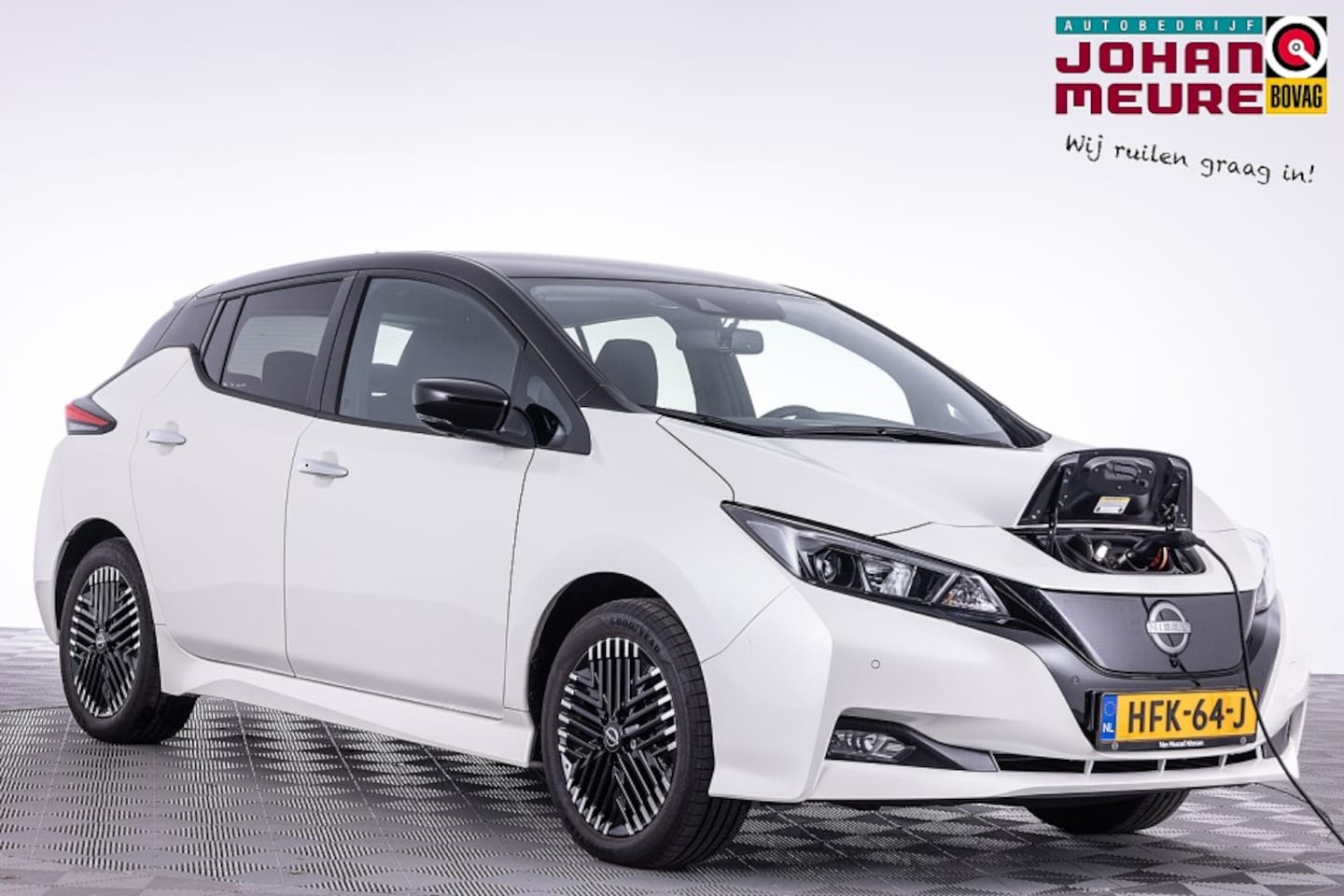 Nissan LEAF - N-Connecta 40 kWh *Bi-Tone* NAVI | LED | 360 Camera | Uniek Lage KM-Stand - AutoWereld.nl