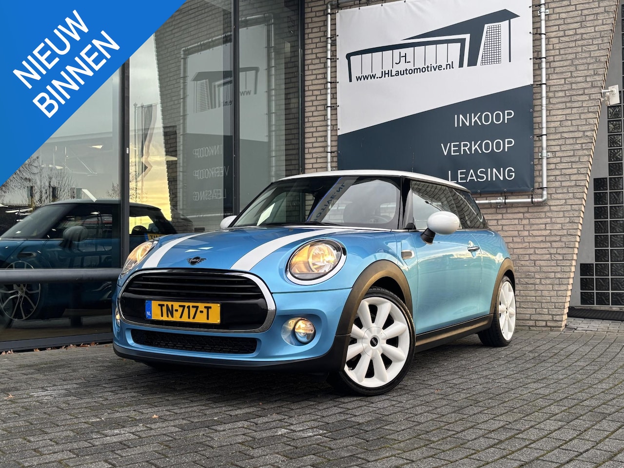 MINI Mini - 1.5 Cooper*A/C*CRUISE*NAVI*LM* - AutoWereld.nl