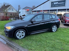 BMW X1 - XDrive25e Business Edition Plus NAVI / TREKHAAK