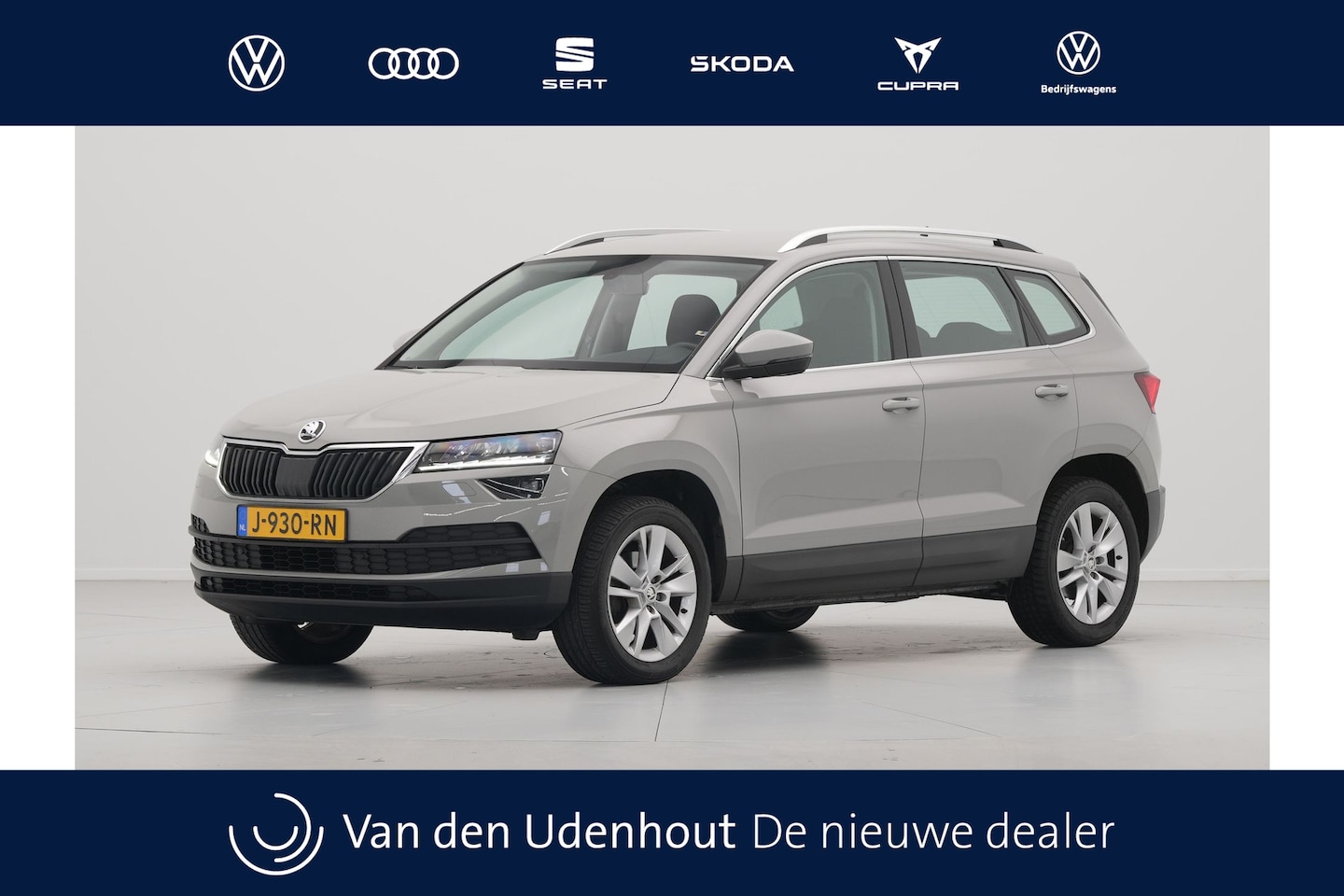 Skoda Karoq - 1.0 TSI 115pk Business Edition Plus Navigatie Stoelverwarming Camera Clima Carplay 45 - AutoWereld.nl