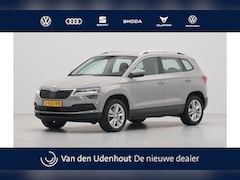 Skoda Karoq - 1.0 TSI 115pk Business Edition Plus Navigatie Stoelverwarming Camera Clima Carplay 42