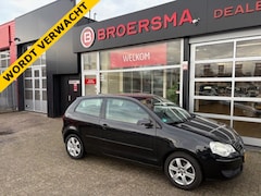 Volkswagen Polo - 1.2-12V Trendline CLIMATE * NIEUWE APK