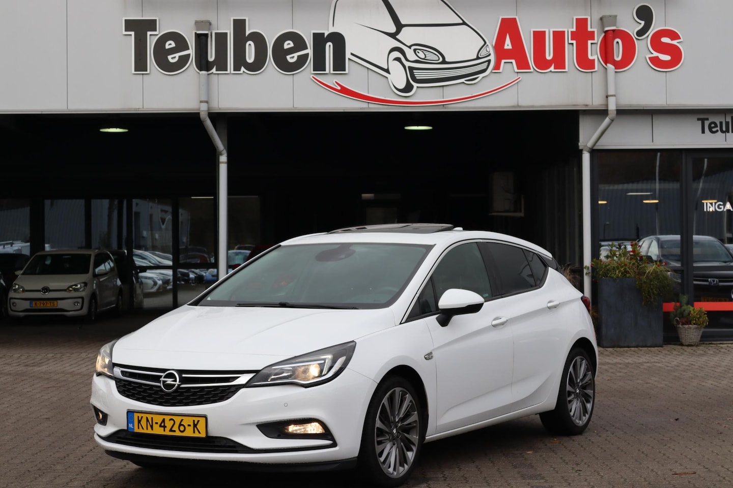 Opel Astra - 1.4 Innovation Schuif- kanteldak, Apple Carplay, Climate control, - AutoWereld.nl