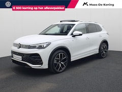 Volkswagen Tiguan - 1.5 eHybrid 200kW/272PK R-Line Business DSG · Panoramadak · 360°Camera + Parkeersensoren ·