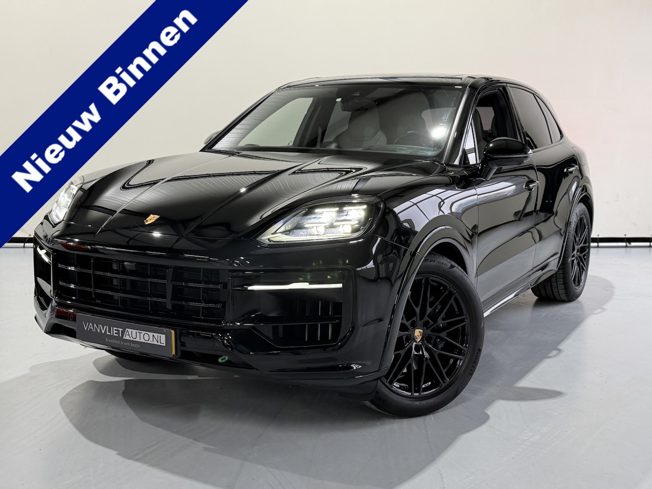 Porsche Cayenne - 3.0 E-Hybrid NWE MODEL SPORTDESIGN PANO BOSE - AutoWereld.nl