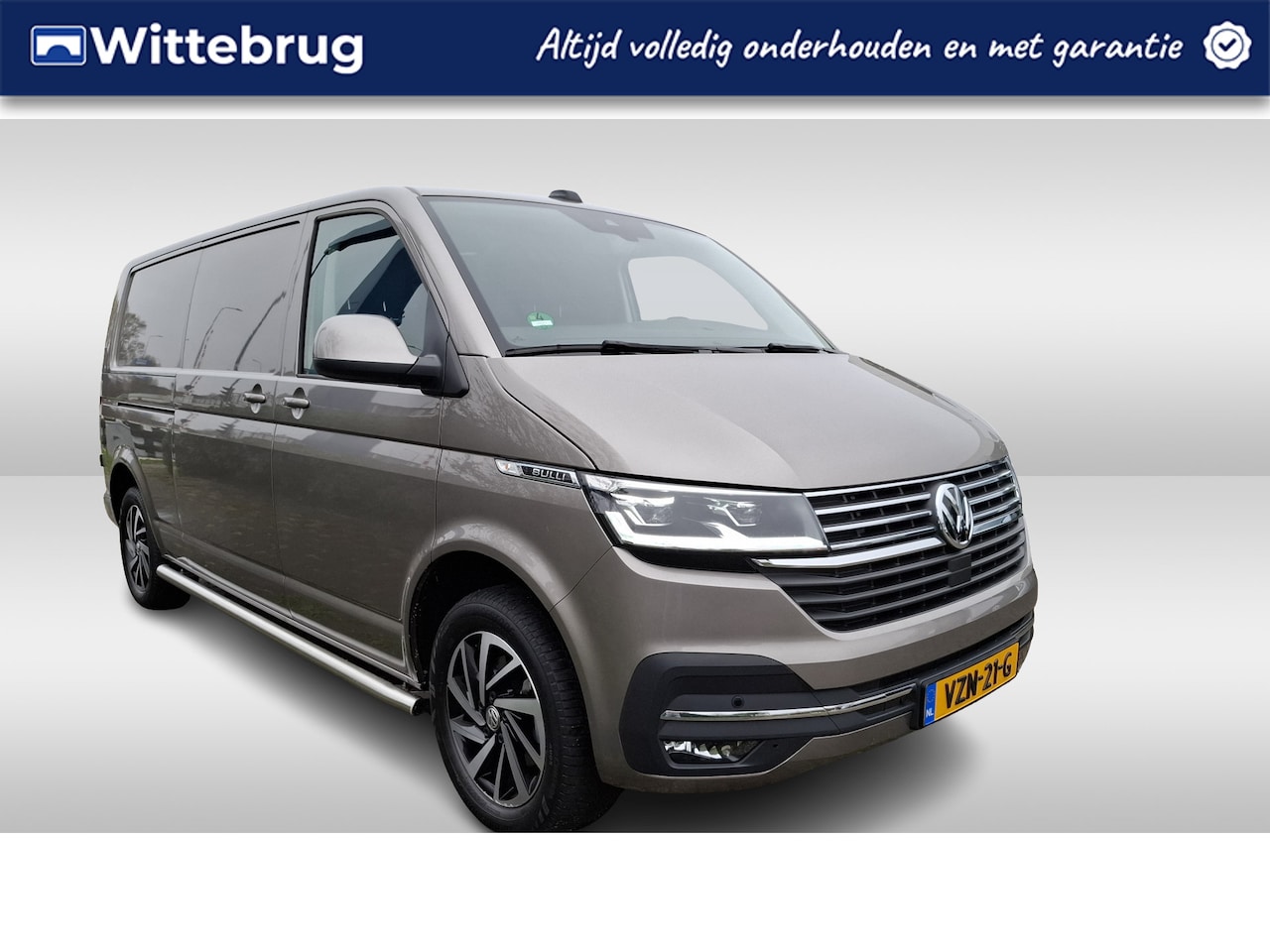 Volkswagen Transporter - 2.0 TDI L2H1 Bulli 75 Edition / Camera / Trekhaak / LED - AutoWereld.nl