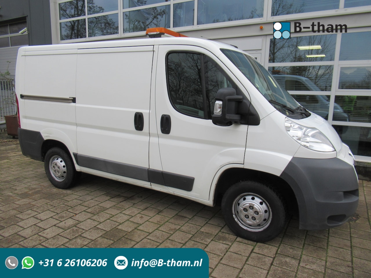 Peugeot Boxer - 330 3.0 HDI 116KW L1H1 P+ - AutoWereld.nl